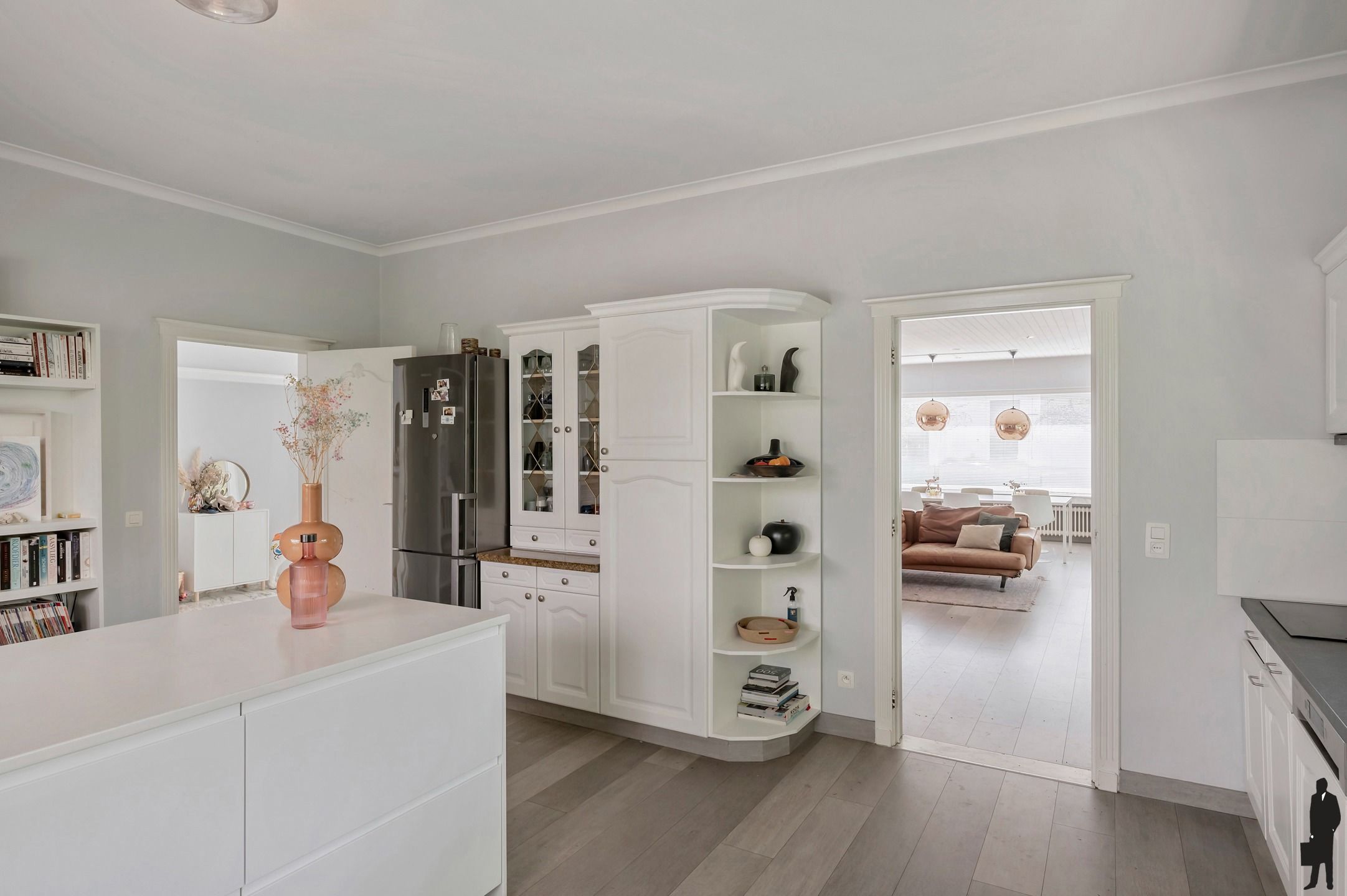 Gelijkvloerse villa op ca. 1.683 m² in centrum Brasschaat! foto 7