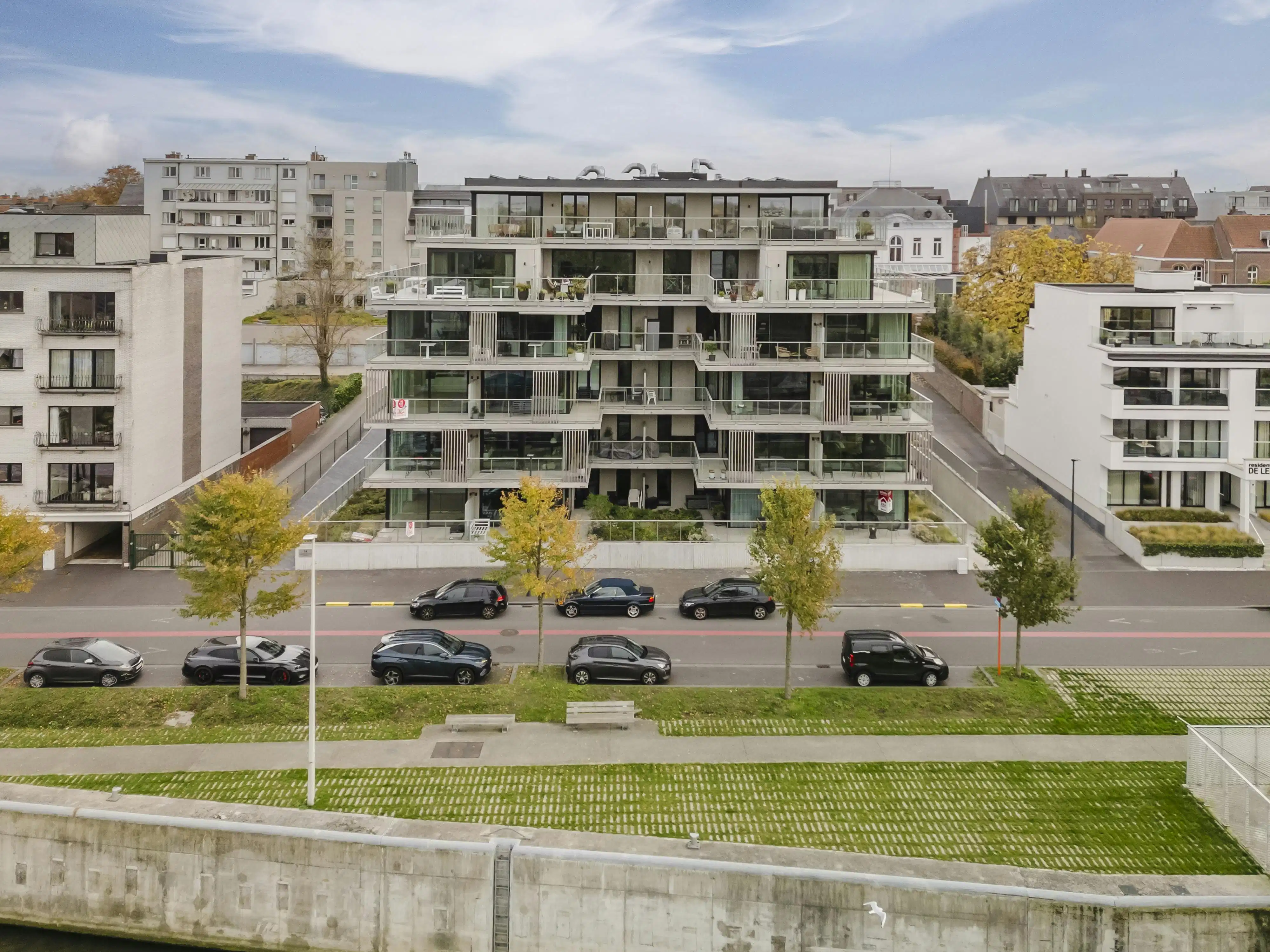 3-slaapkamerappartement te koop aan het water te Harelbeke foto 12