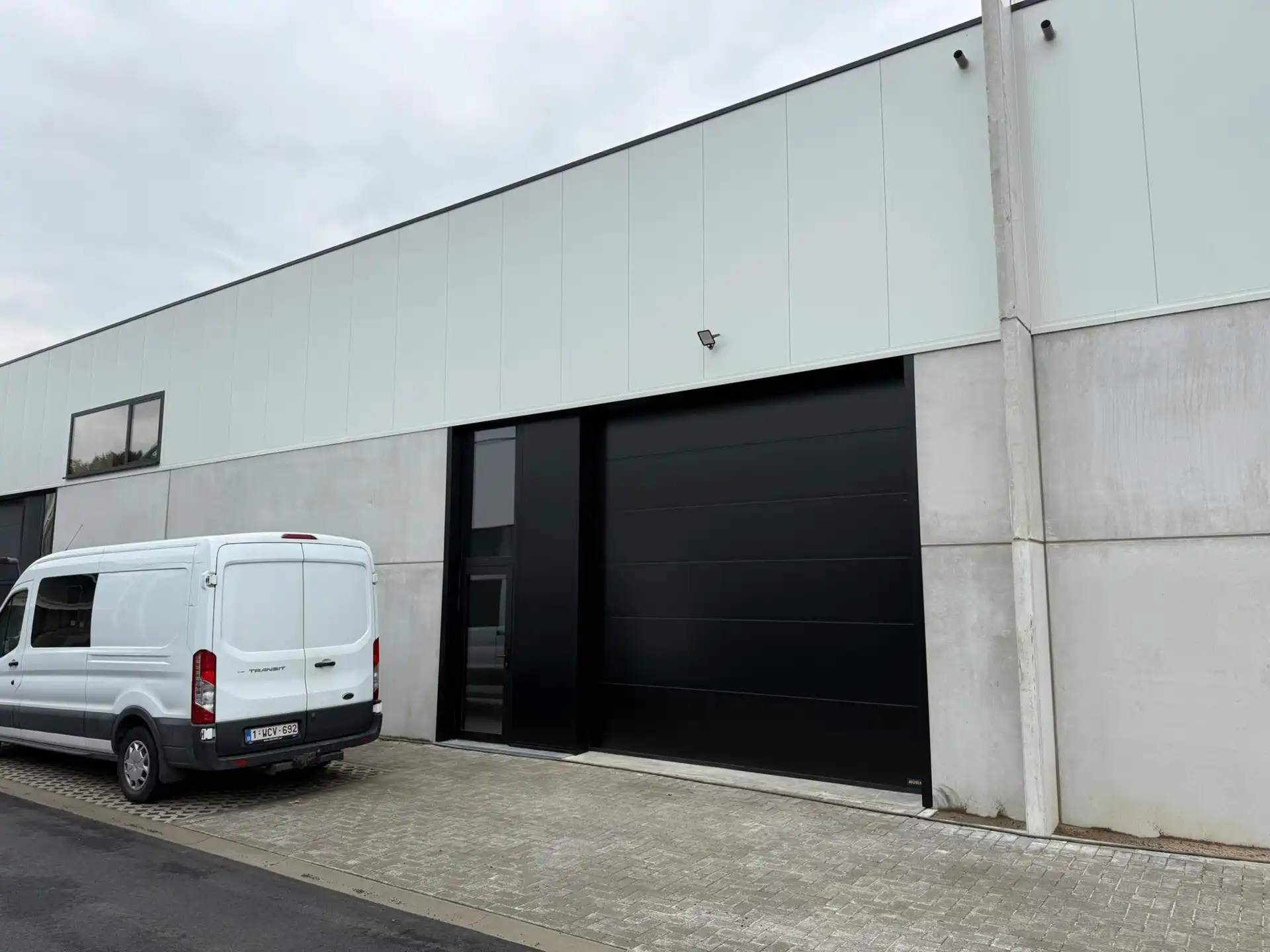 Bedrijfsvastgoed te huur Lieven Gevaertstraat 15/10 - 2950 Kapellen