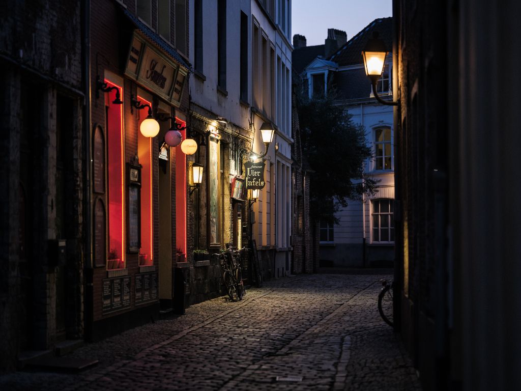 Patershol. Exceptionele eigendom met bijzondere buitenruimte en nabijgelegen overdekte autostaanplaats foto 20