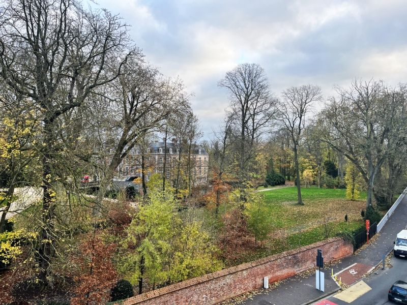 Luxe appartement met 3 slaapkamers en 2 terrassen foto 9