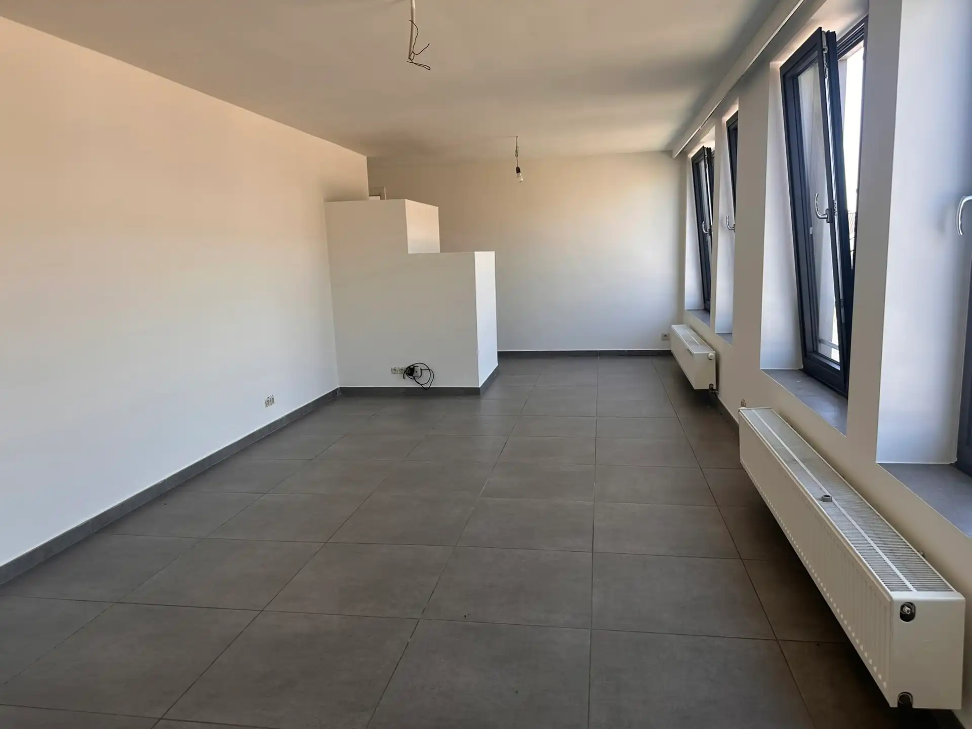 GEZELLIG APPARTEMENT MET TERRAS EN GARAGE foto 2