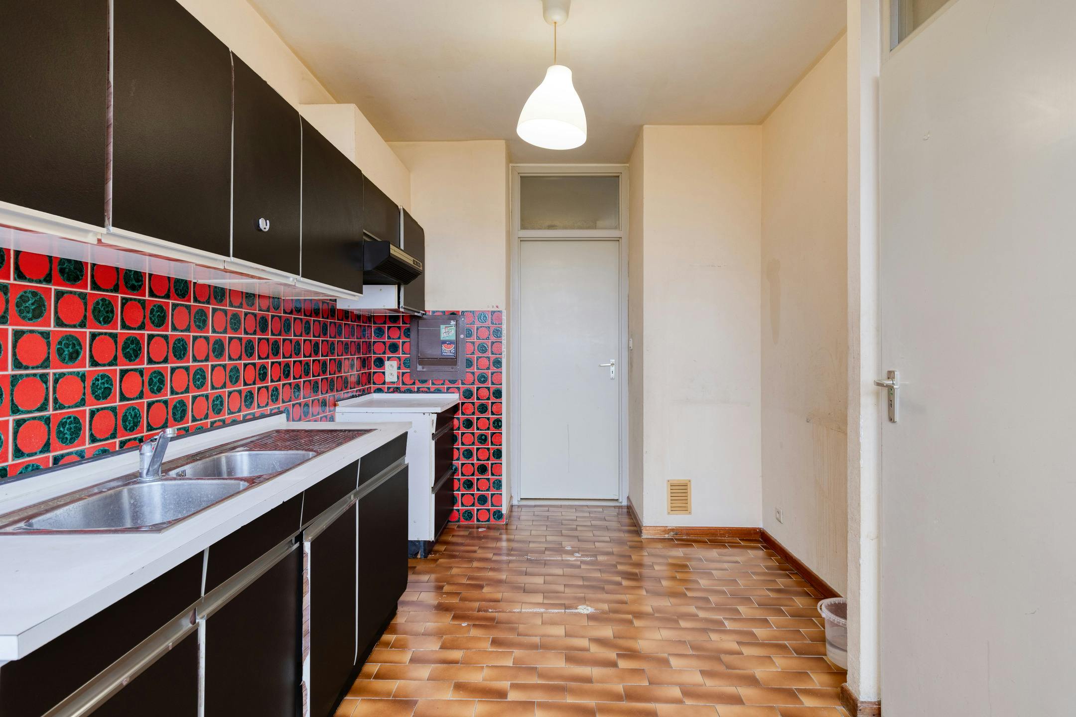 Ruim appartement met garage te koop in Merksem foto 5