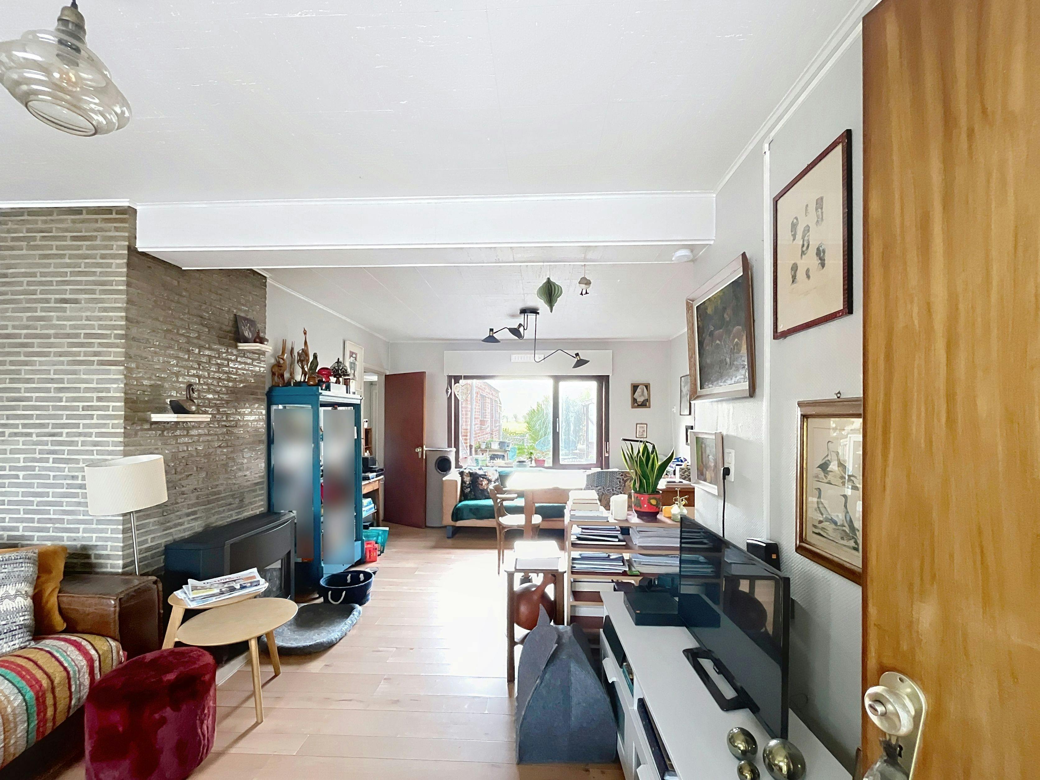 Huis met 4 slaapkamers te koop in Waarschoot foto 2