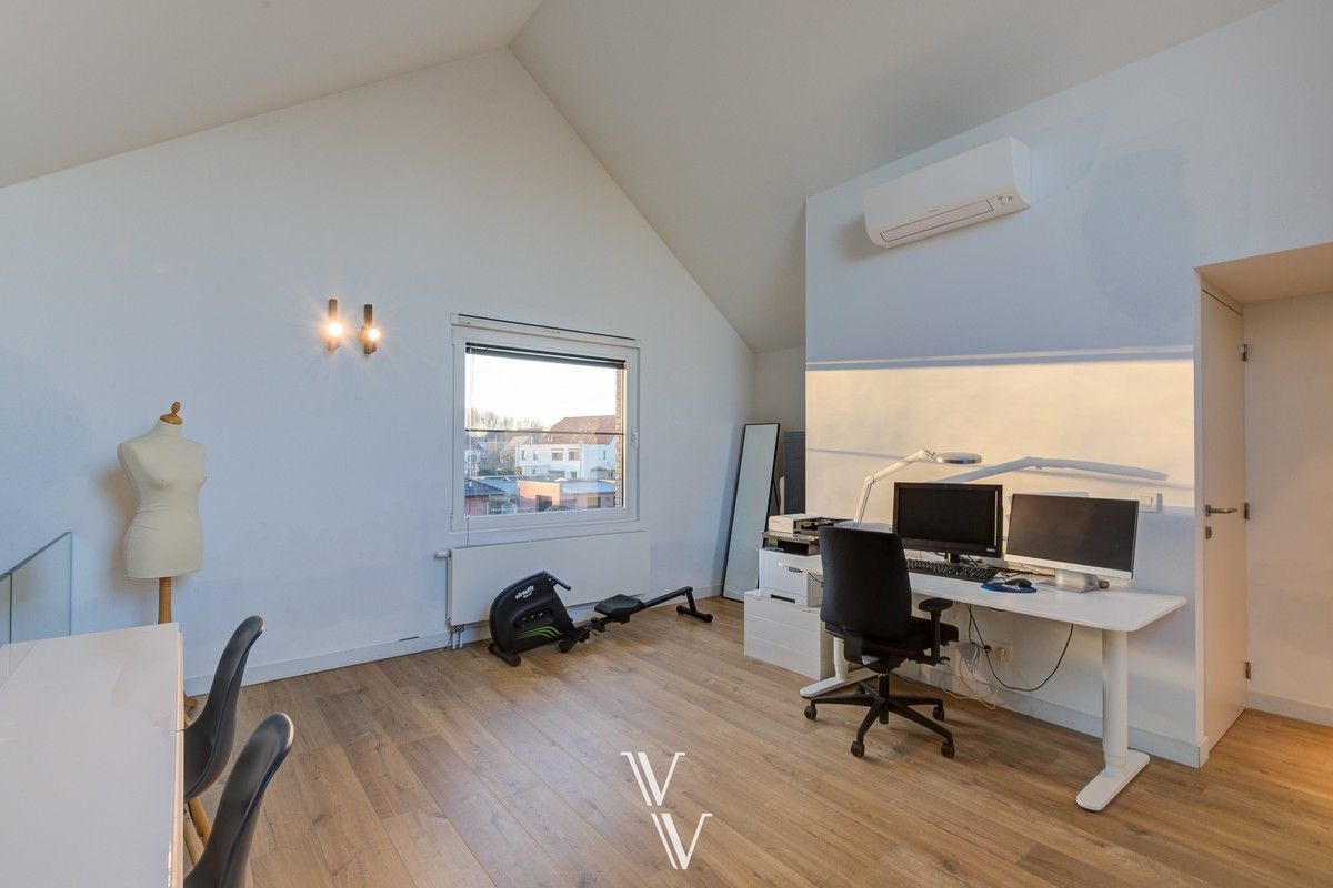 Instapklare woning met 3 slaapkamers te Grobbendonk foto 15