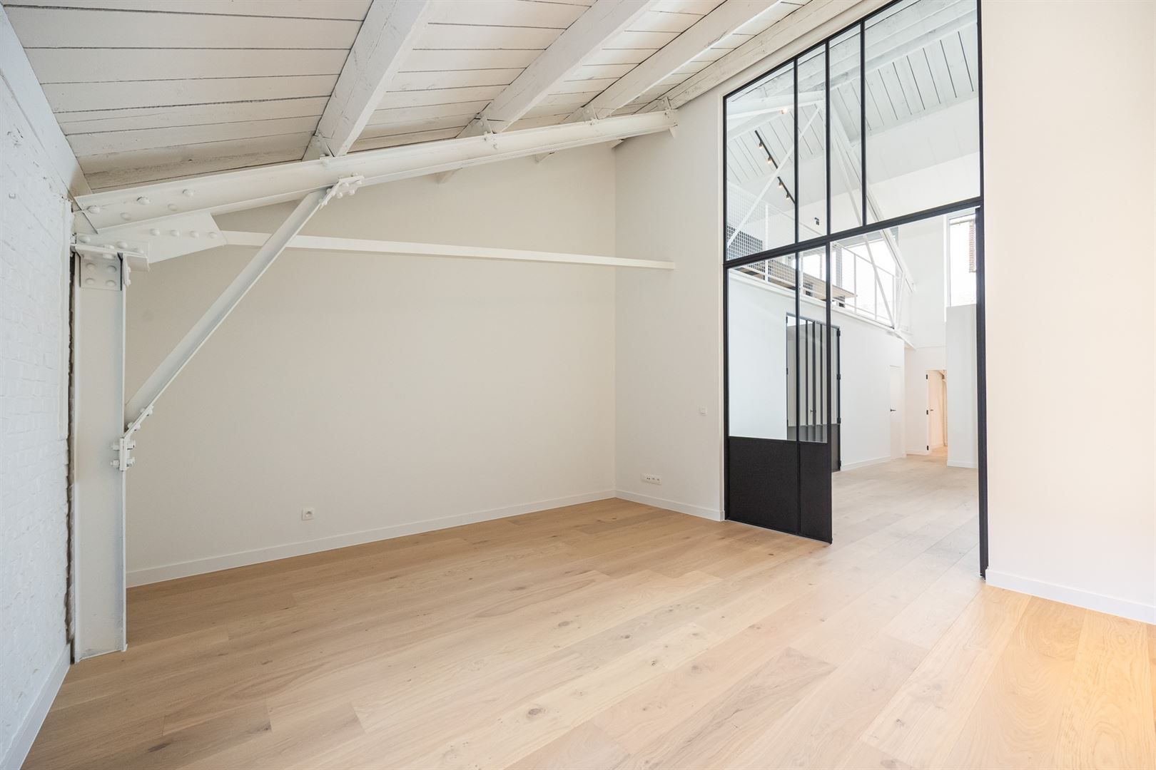 Iconische loft aan het begeerde Eilandje foto 9