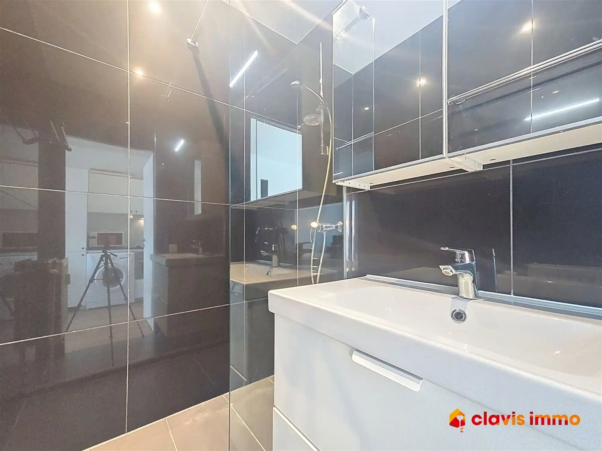 Gemeubelde studio foto 7