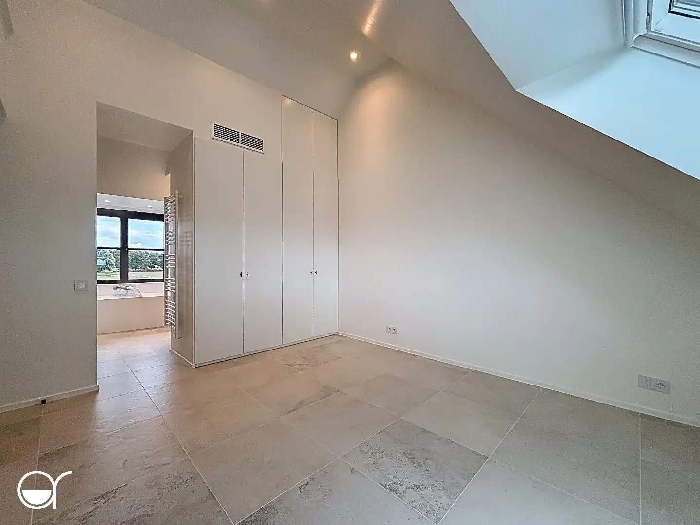 Luxueuze, energiezuinige woning met praktijkruimte/kantoor/hobbyruimte foto 25