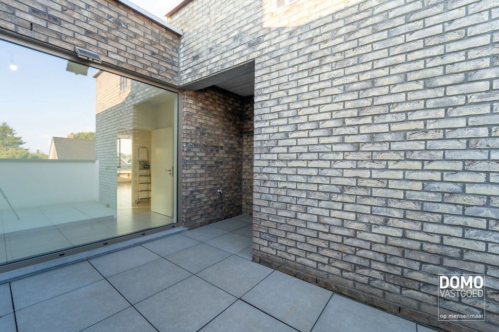 LUXE PENTHOUSE APPARTEMENT MET 2 TERASSEN, LIFT EN ONDERGRONDSE AUTOSTANDPLAATS IN HASSELT. foto 18