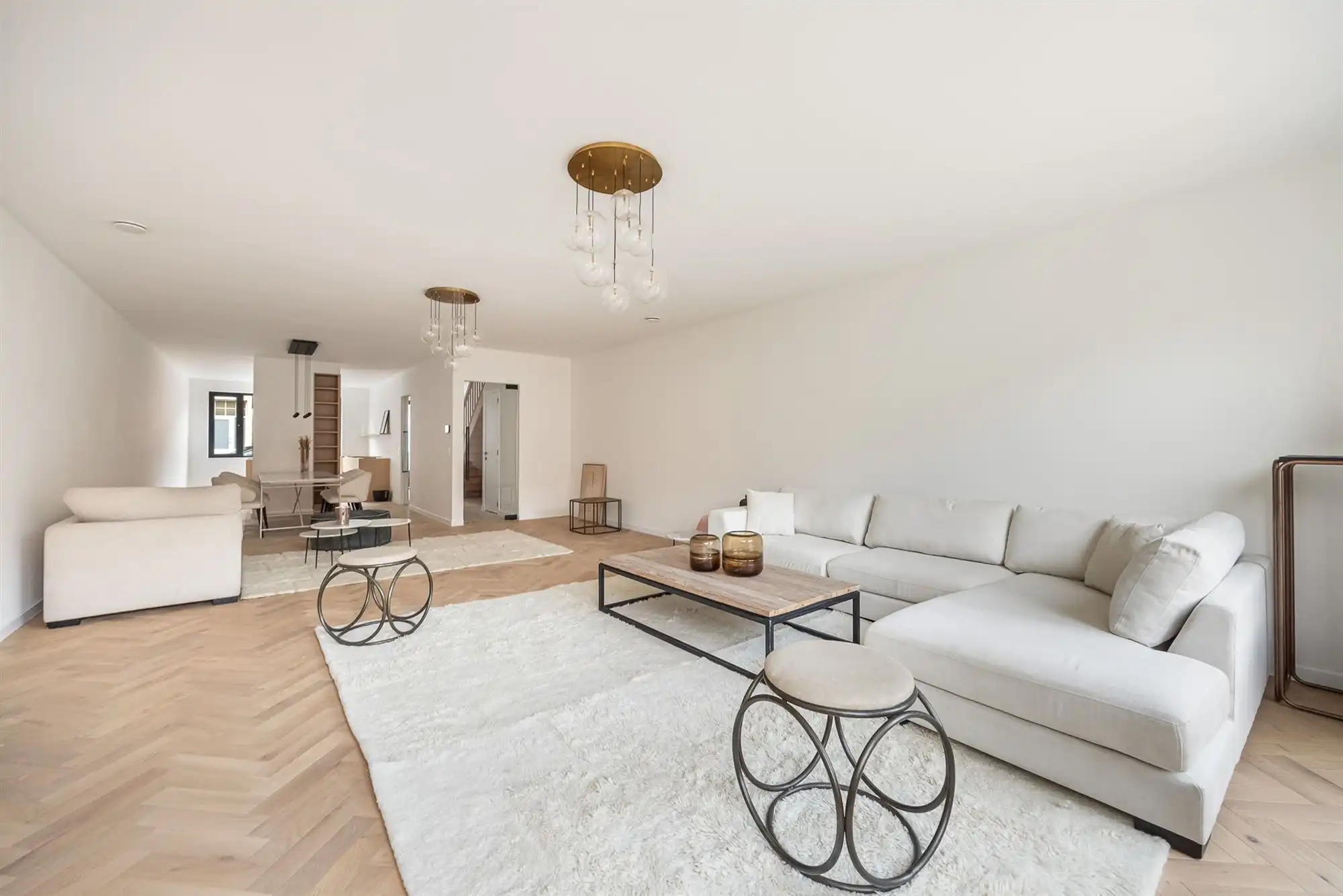 Nieuwbouwwoning met vier slaapkamers en tuin foto 6