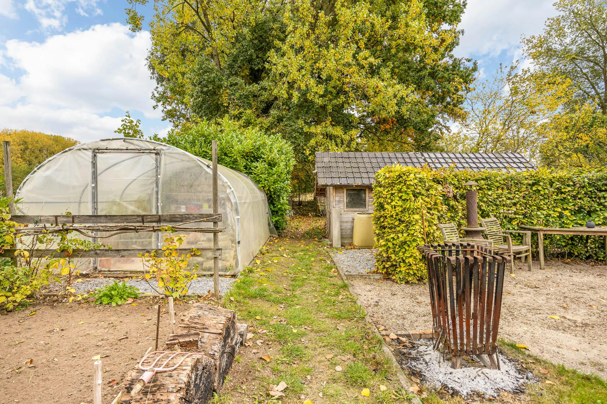 Volledig gerenoveerde gezinswoning op 12 Are te Alken  foto 29