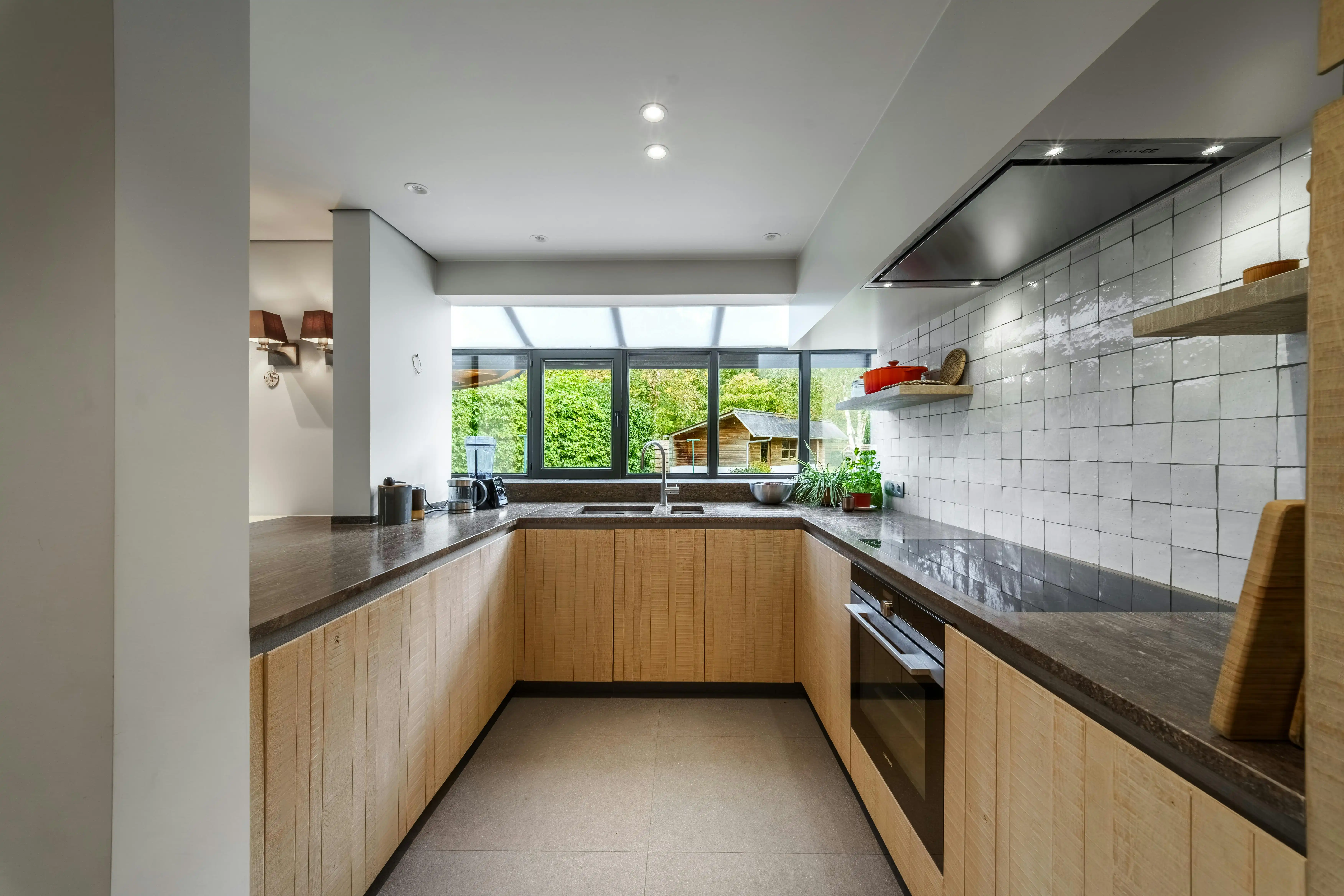 Architecturale villa met prachtige tuin te koop in Torhout foto 13