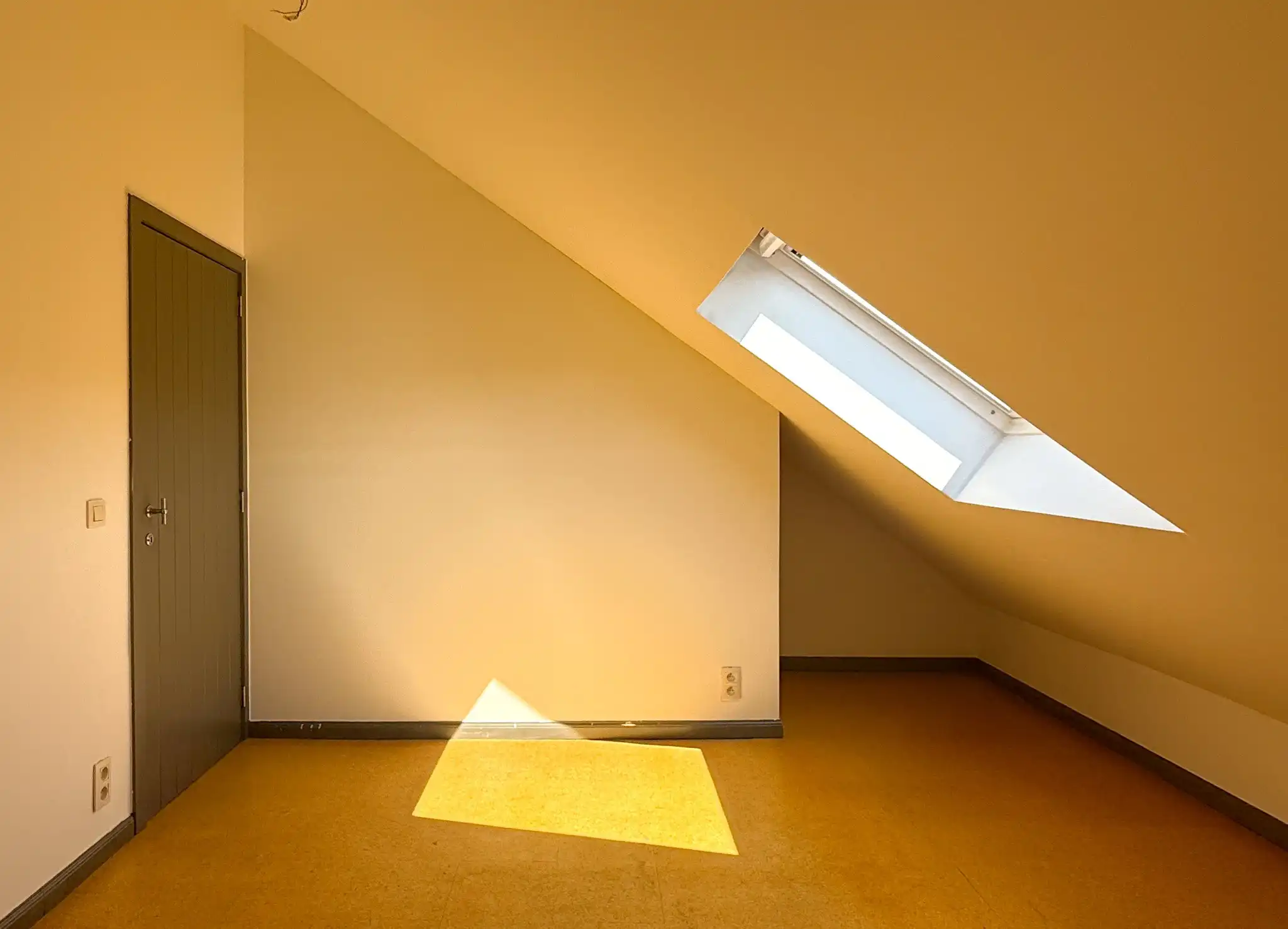 Instapklare woning met drie slaapkamers in het hartje van Bazel foto 18