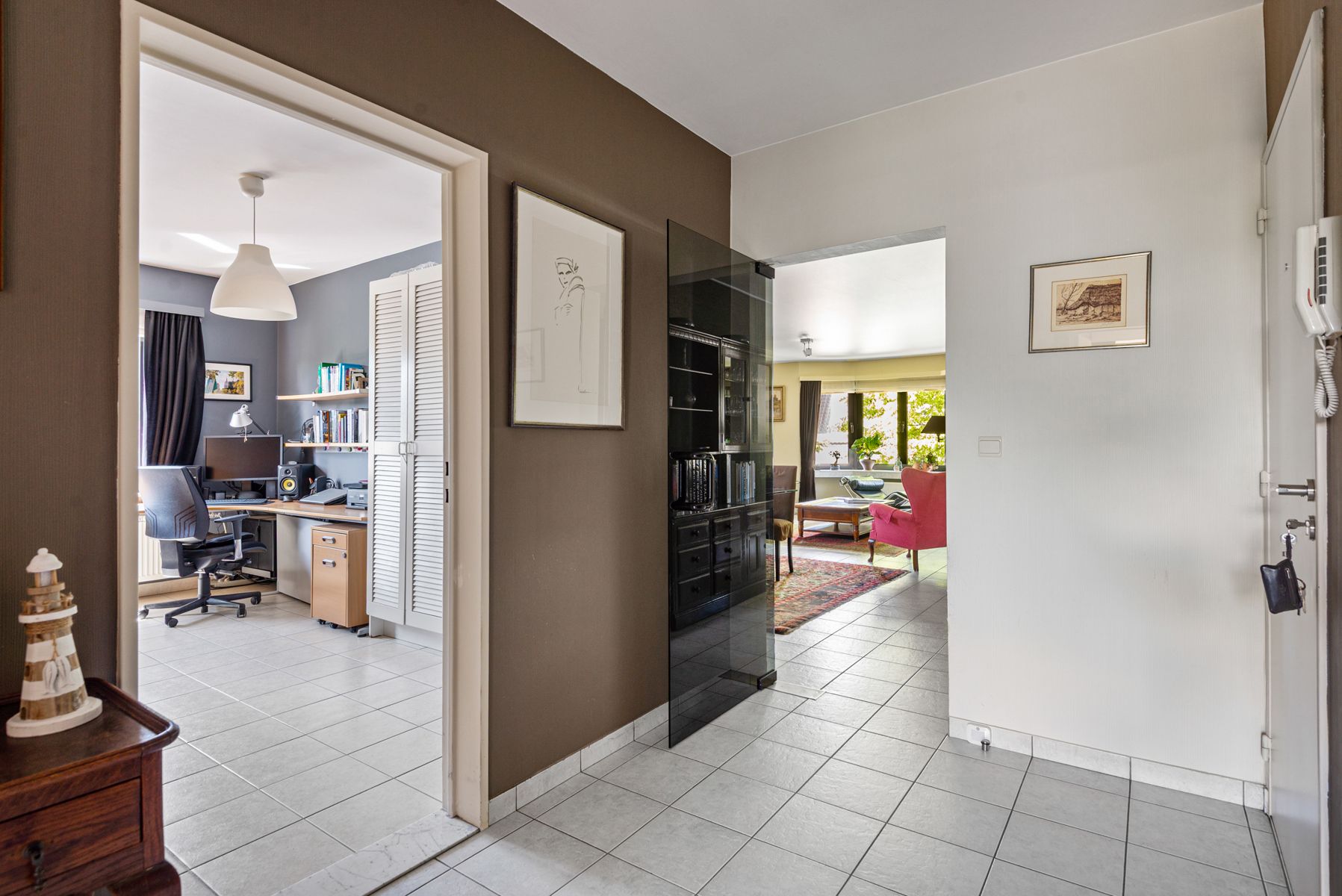 Ruim appartement met drie slaapkamers foto 22