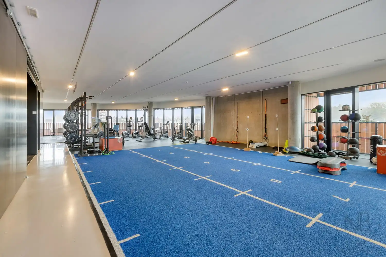 Instapklaar bedrijfsruimte van ca. 420 m² in het Botta-gebouw foto 10