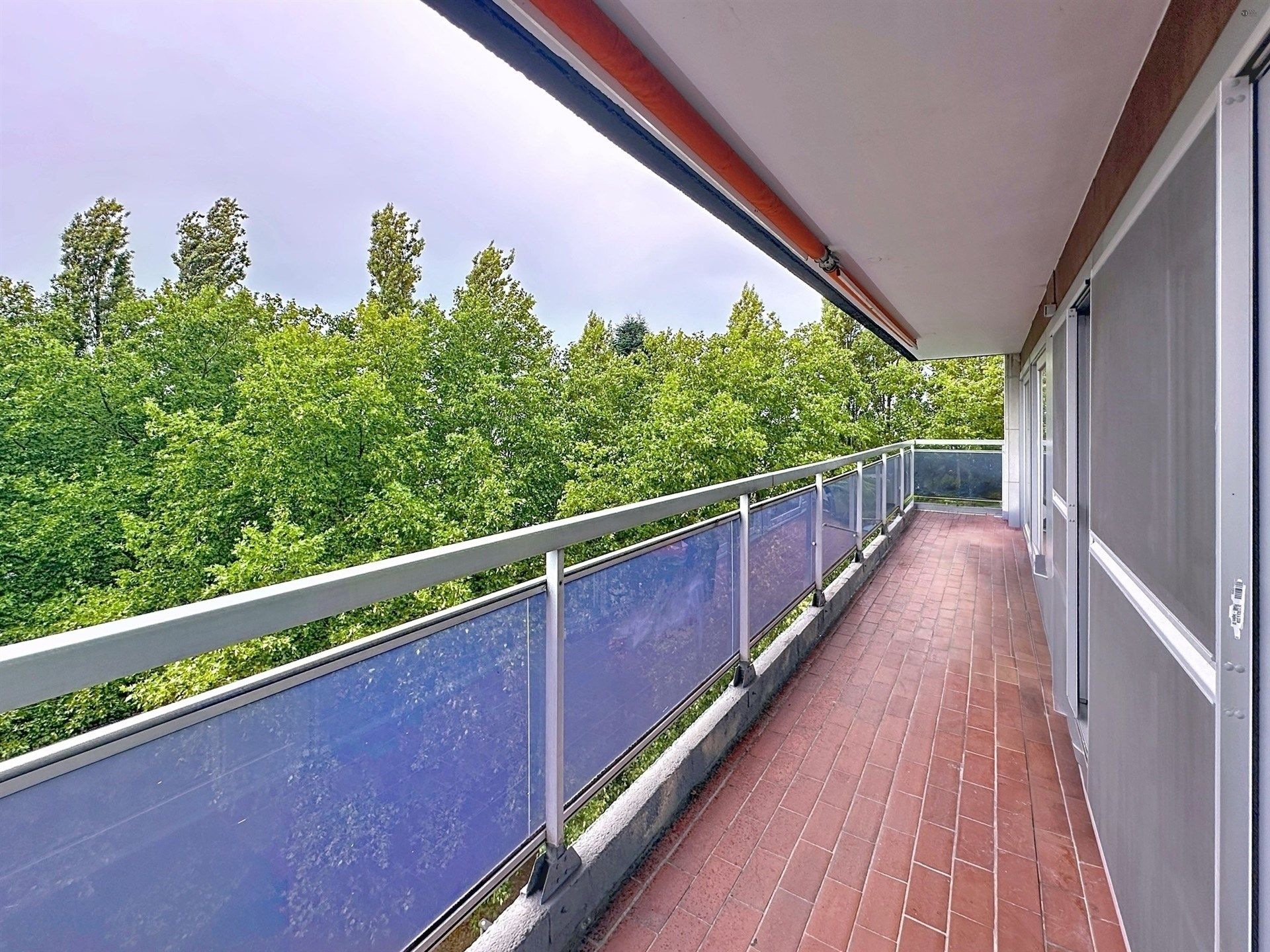 3 slpk-Appartement met terras te Sint-Niklaas foto 4