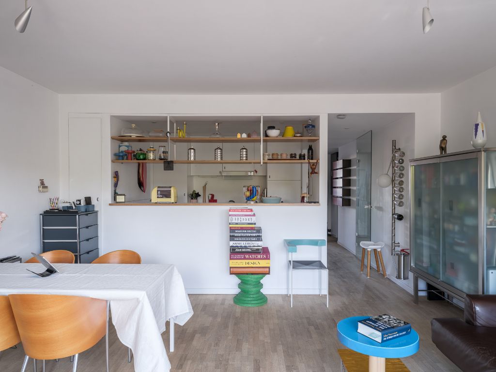 Gent Zuid - Lichtrijk 1slpk appartement met ondergrondse staanplaats op een gegeerde locatie. foto 2