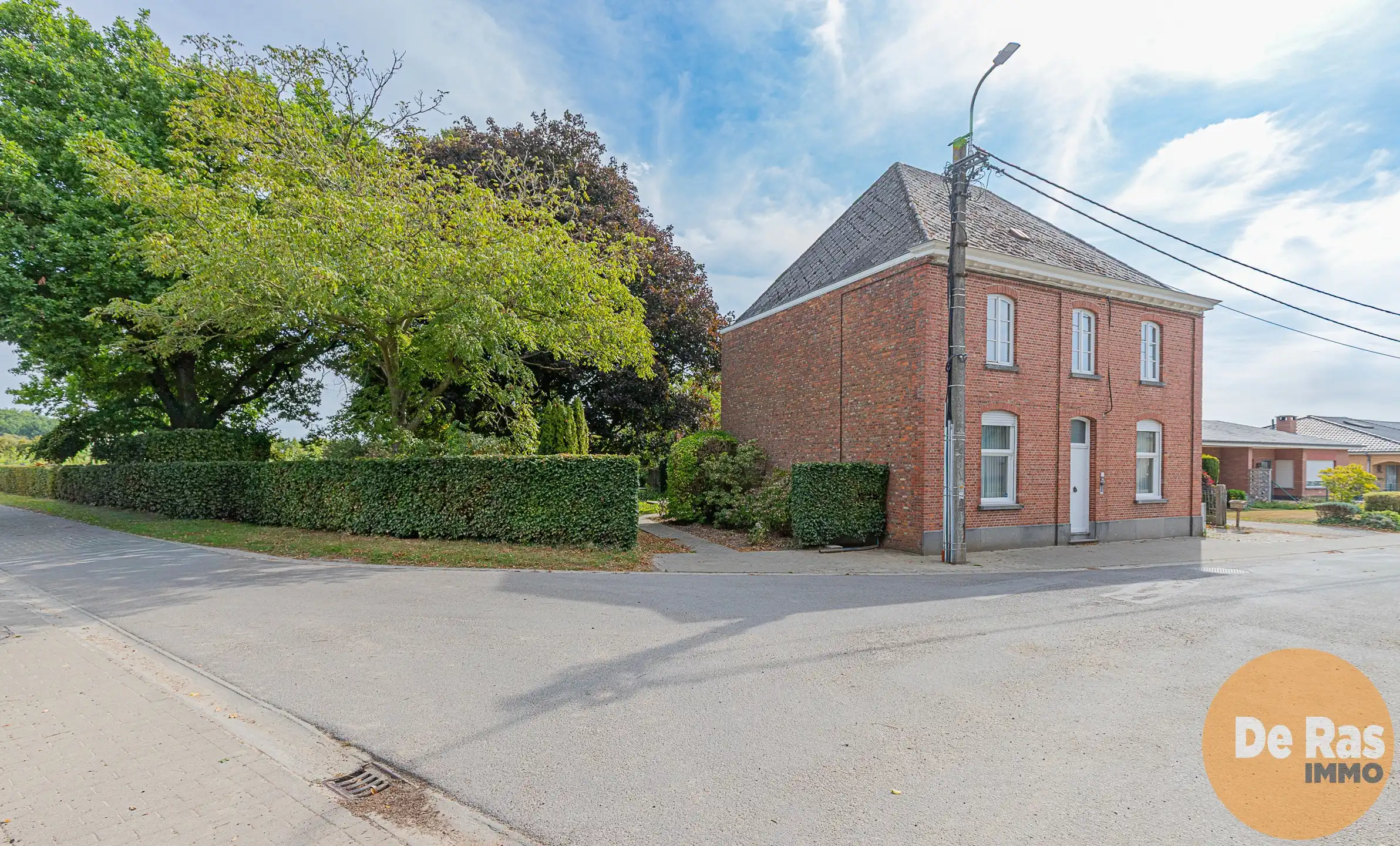 WICHELEN – Karakteristiek burgerhuis op schitterend perceel foto 4