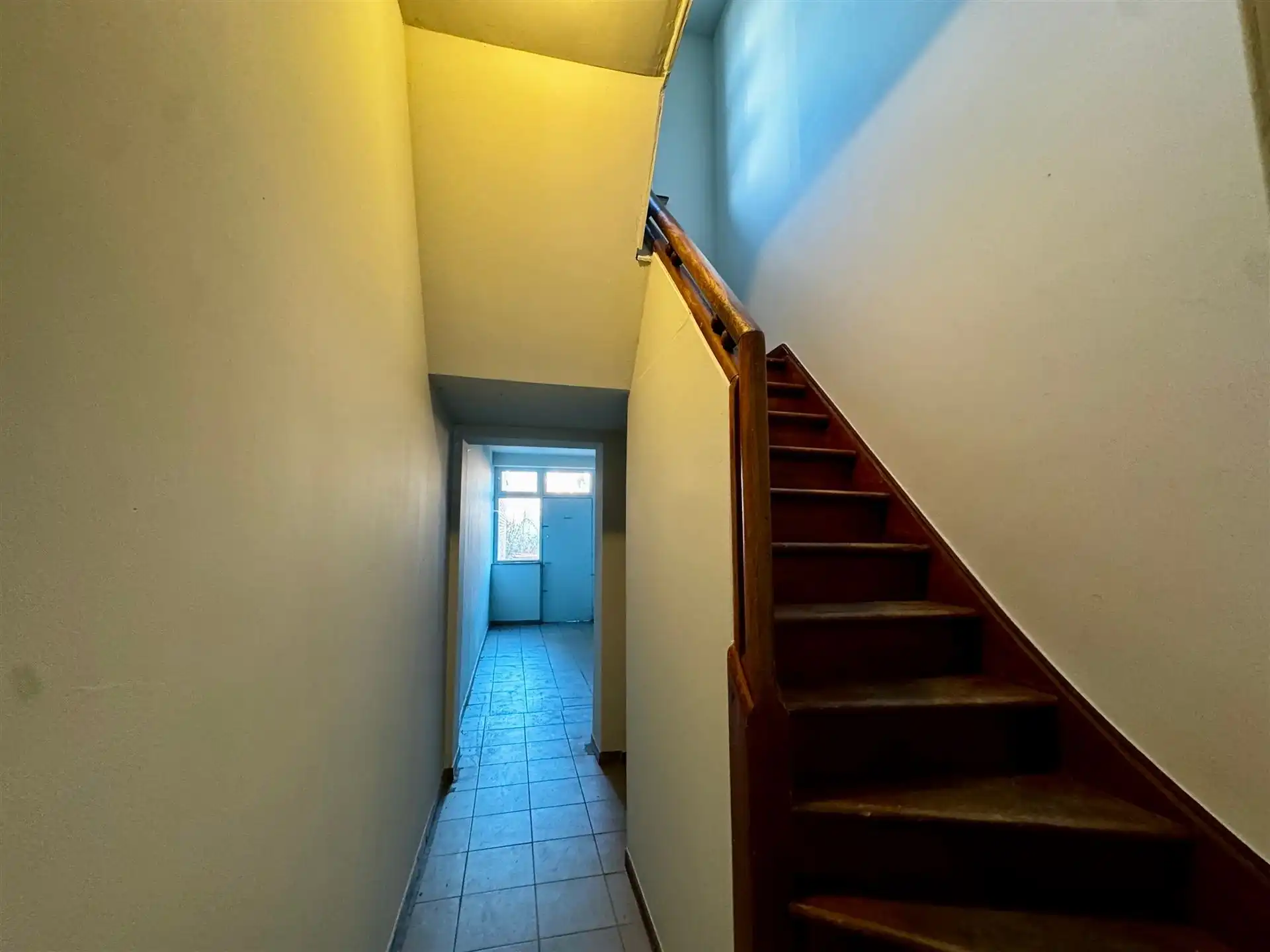 Opbrengsteigendom: handelspand met 2 appartementen  foto 15