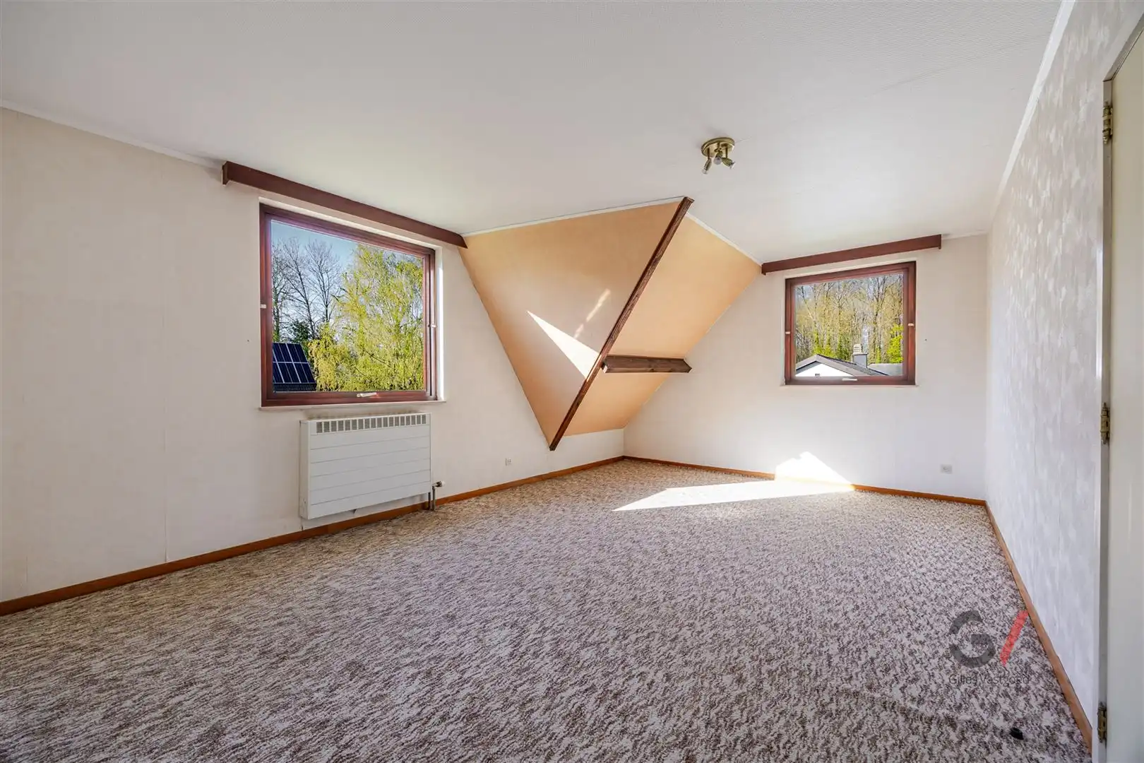 Woning met veel potentieel en karakter foto 15