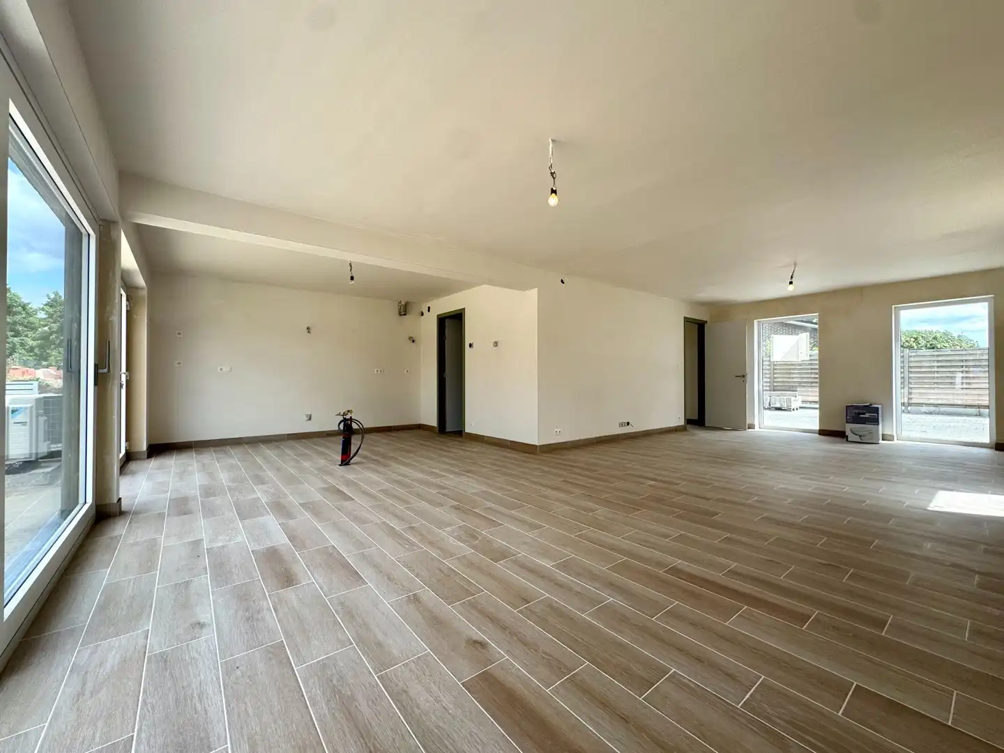 Nieuwbouwwoning in doodlopende straat, vlakbij centrum Deerlijk foto 2