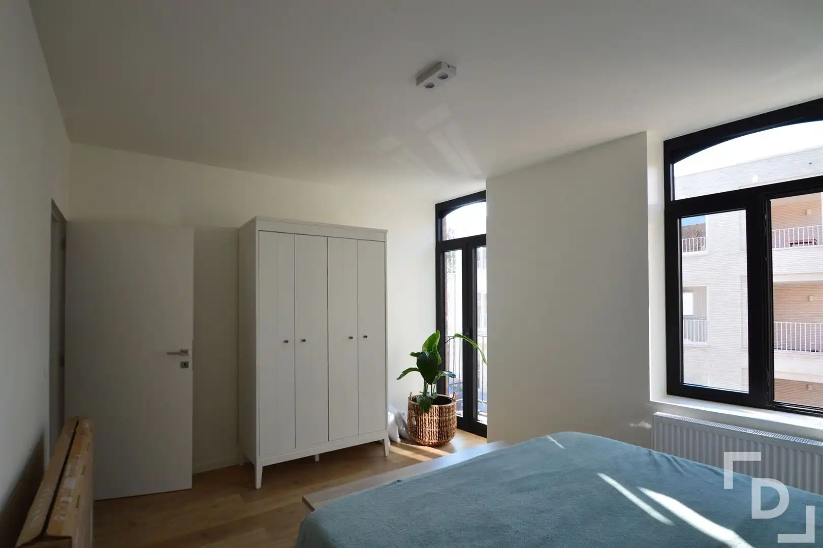 Volledig vernieuwde stadswoning in hartje Ieper– instapklaar, stijlvol en perfect gelegen  foto 10