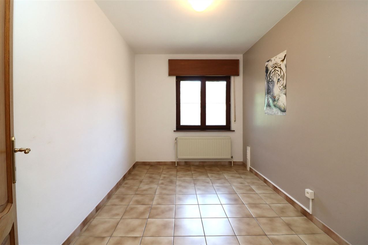 Label c, mooi gelegen landhuis, zonnige leefruimte foto 23