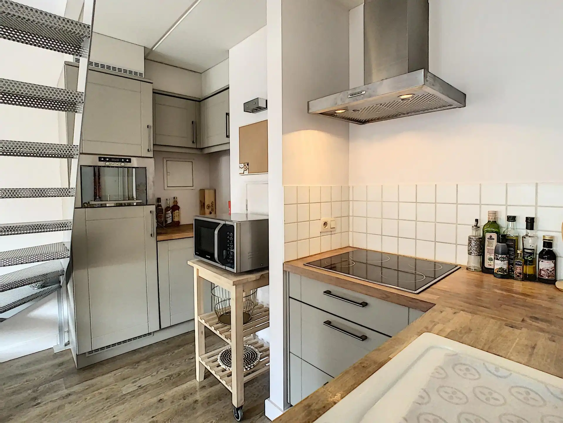 Uitstekend gelegen studio met parking te Leuven foto 3