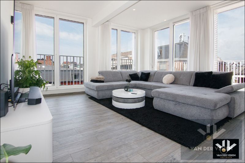 LUXUEUS AFGEWERKT PENTHOUSE IN HARTJE HASSELT foto 4
