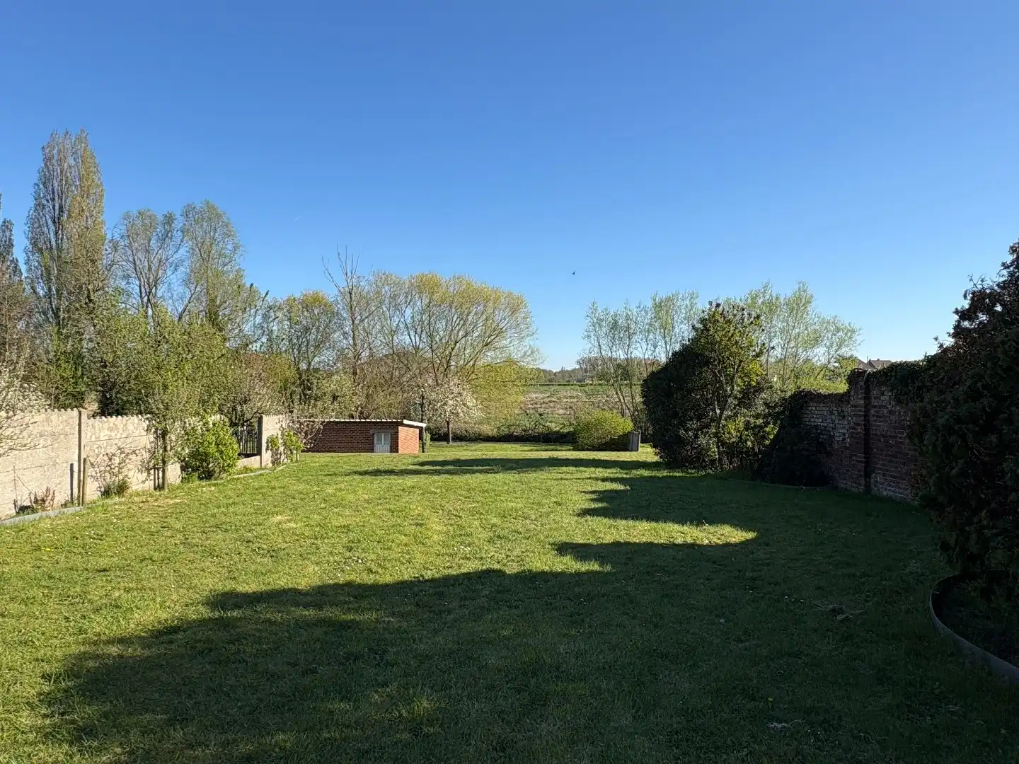 Eclectisch burgerhuis met landelijke verzichten op 2659 m² in centrum Kuurne. foto 25