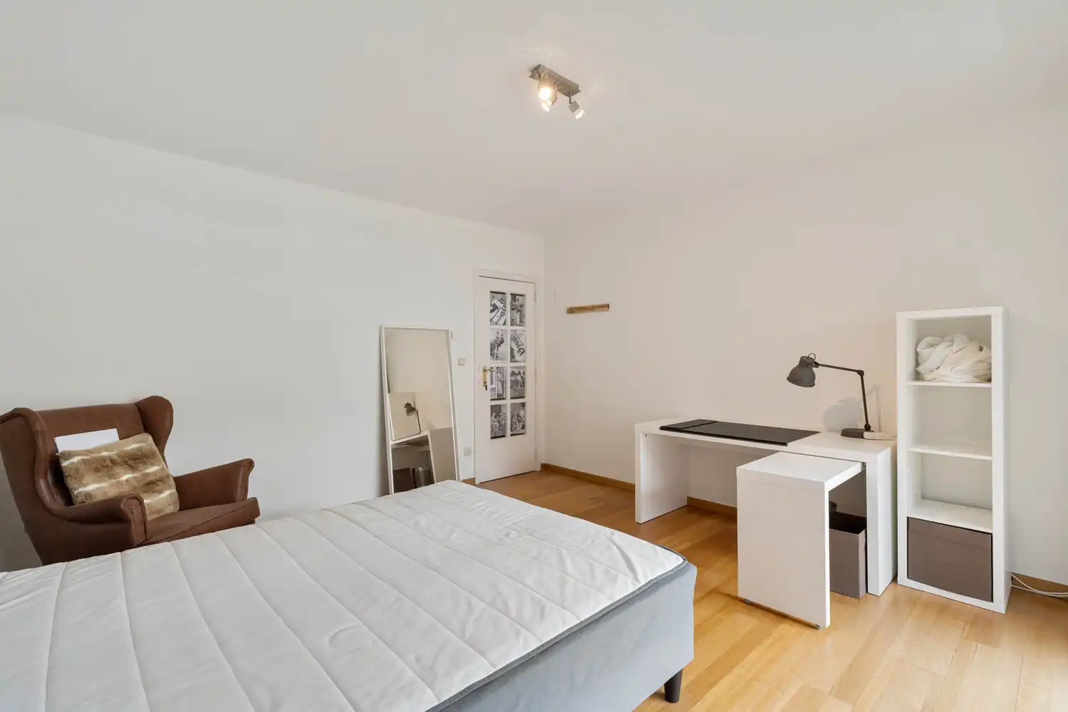 Ruim (141m²) 3-slaapkamerappartement met staanplaats, kelder én twee grote terrassen foto 17