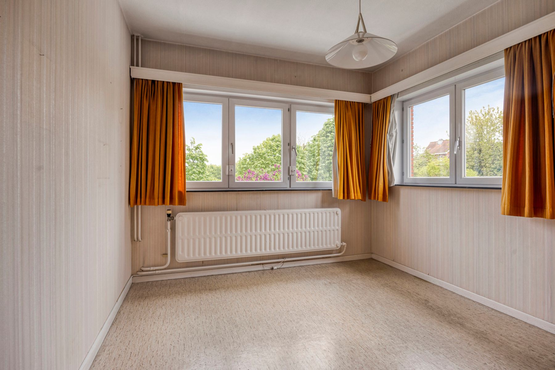 OPTIE Bel-etage woning met 4 slaapkamers, garage en tuin foto 16