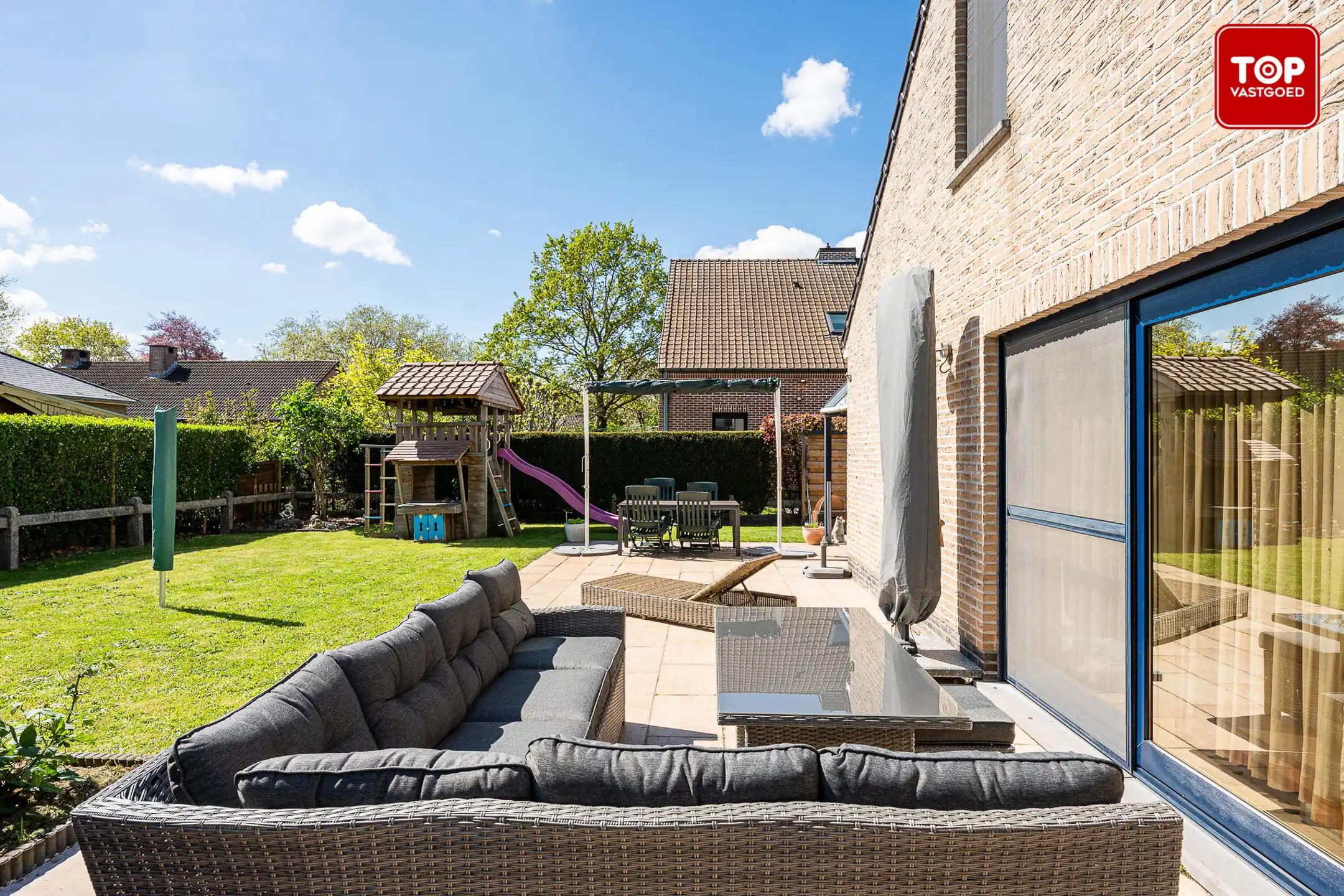 Instapklare open bebouwing in een rustige straat zonder doorgaand verkeer.  foto 20