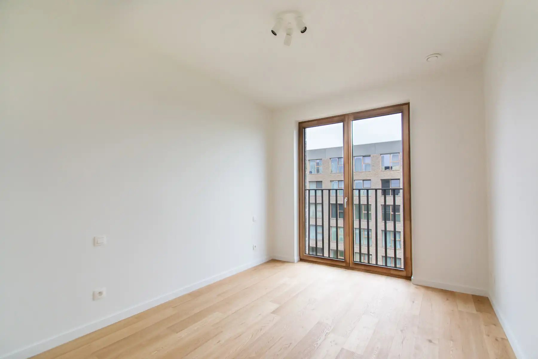 Rustig en comfortabel 3slpk appt. met mooi terras  foto 11