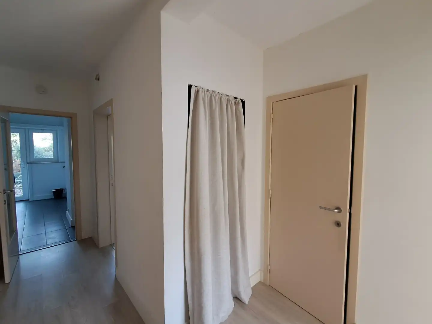 Appartement met tuin nabij Brugge. foto 8