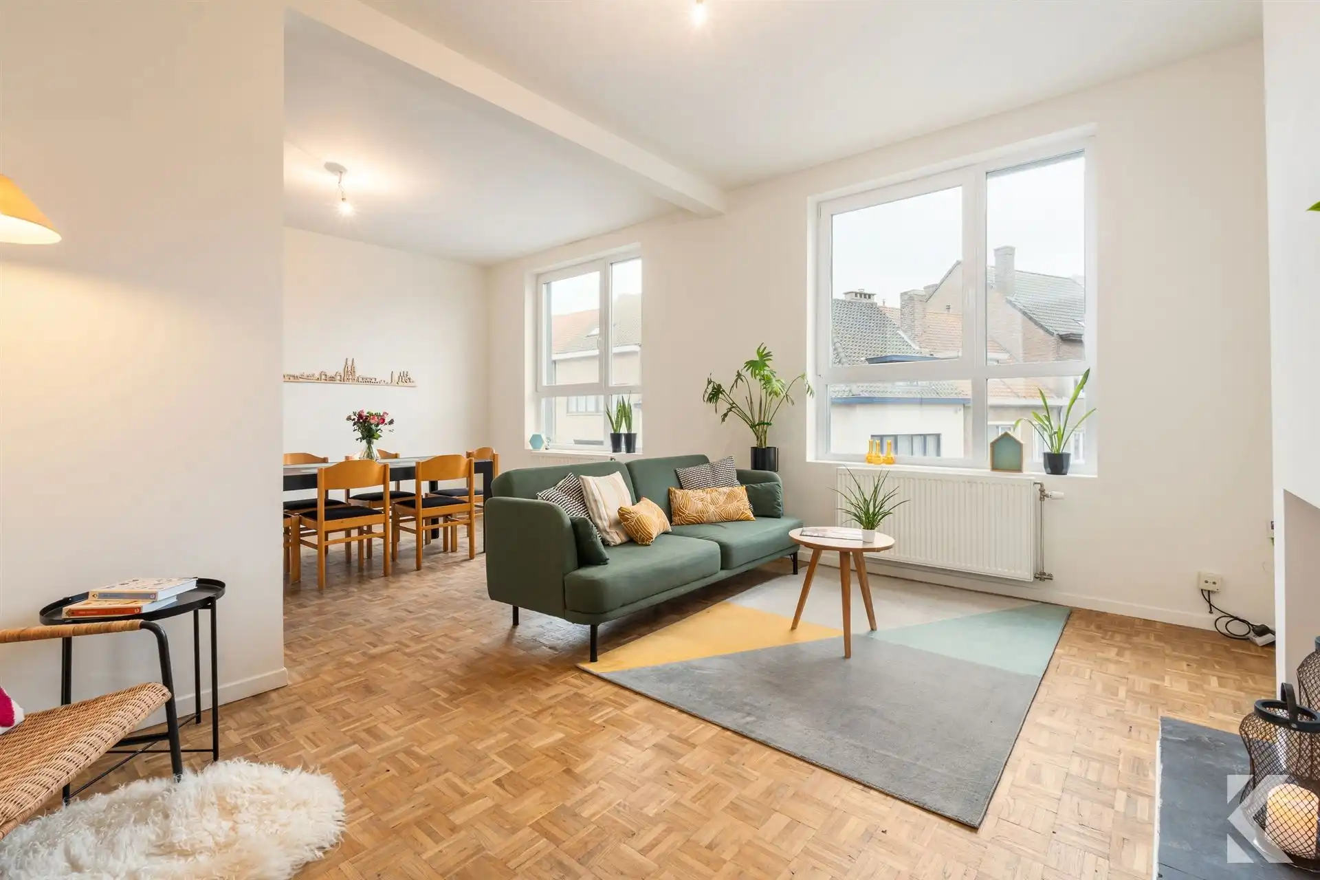 Magnifiek gerenoveerde duplex met 3 slaapkamers + terras!  foto {{pictureIndex}}