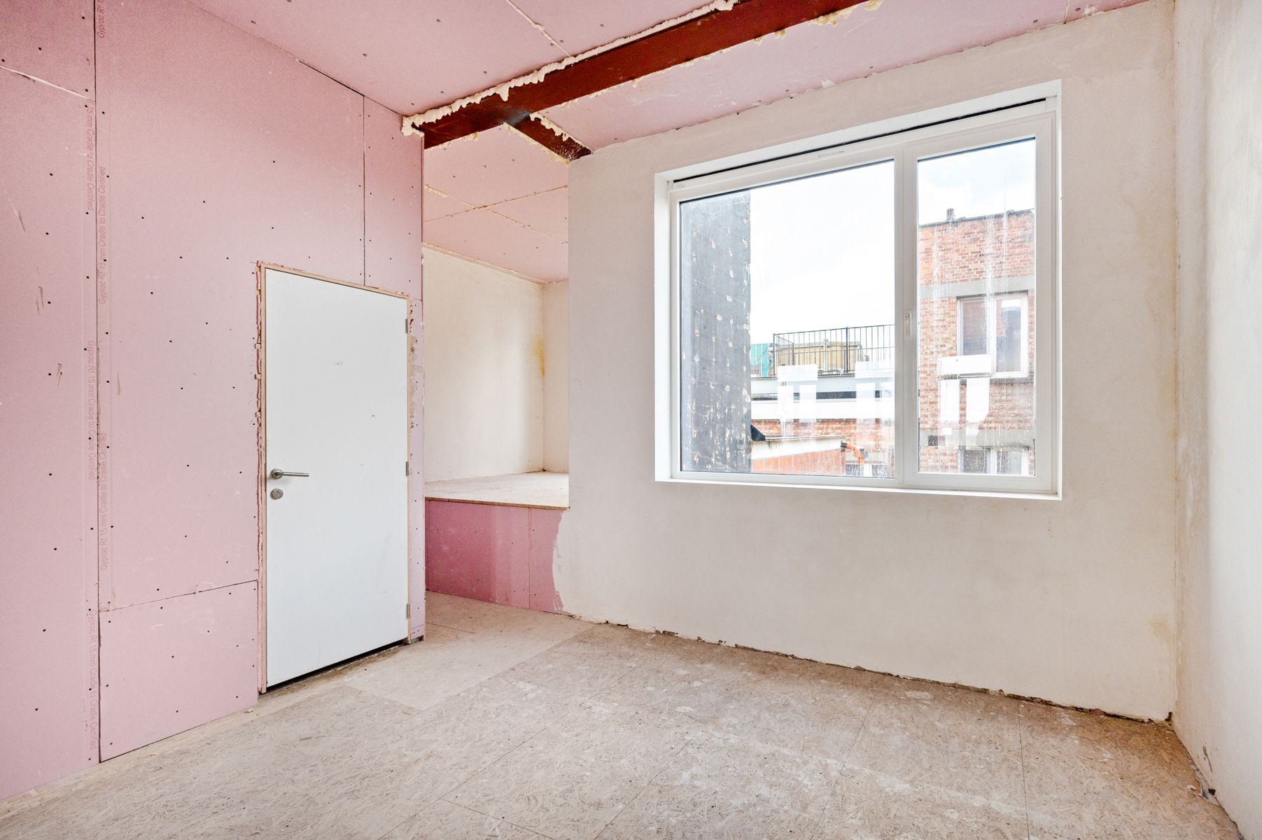 Ruim casco duplex appartement met terras op Vetten Osplein foto 15