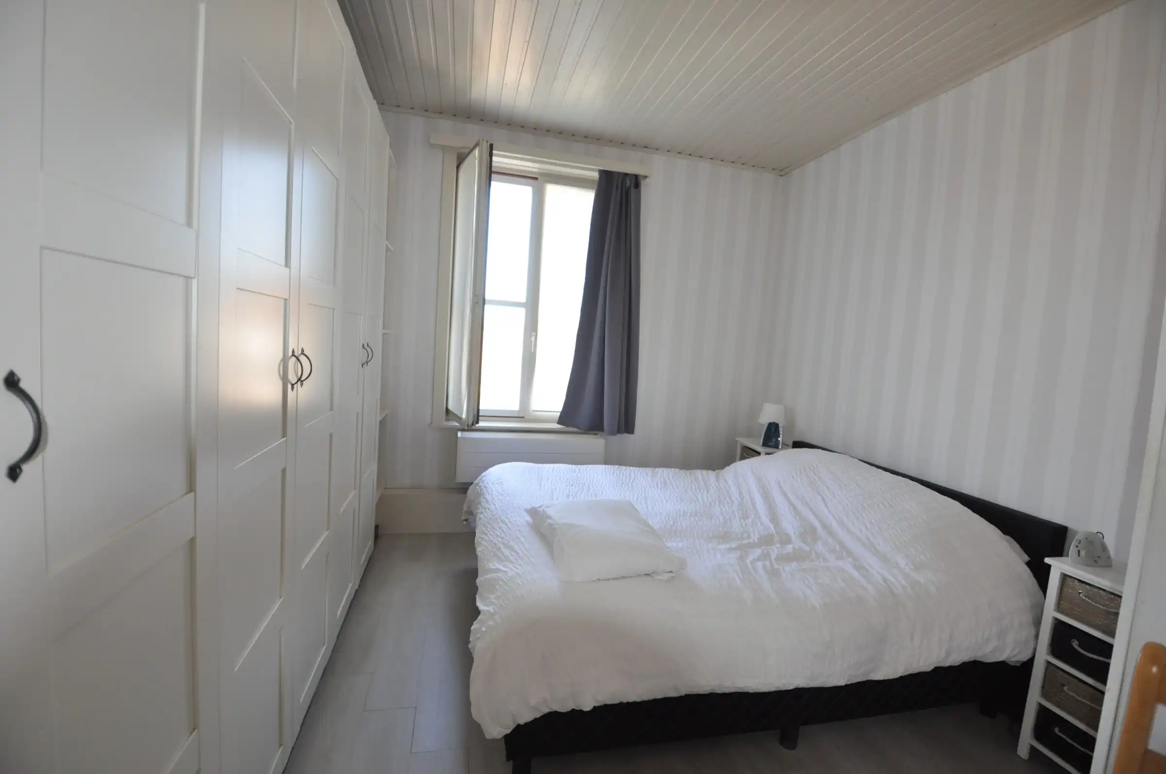 Vernieuwde herenwoning in het centrum van Zandvoorde foto 15