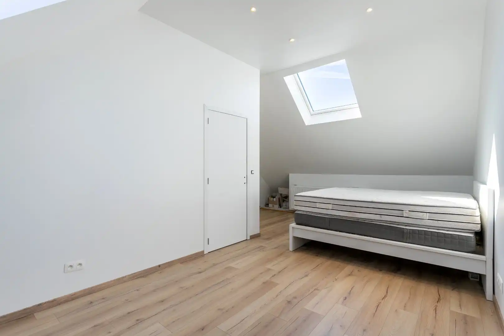 Energiezuinige gezinswoning met 5 slpk te Sint-Pieters-Leeuw foto 22