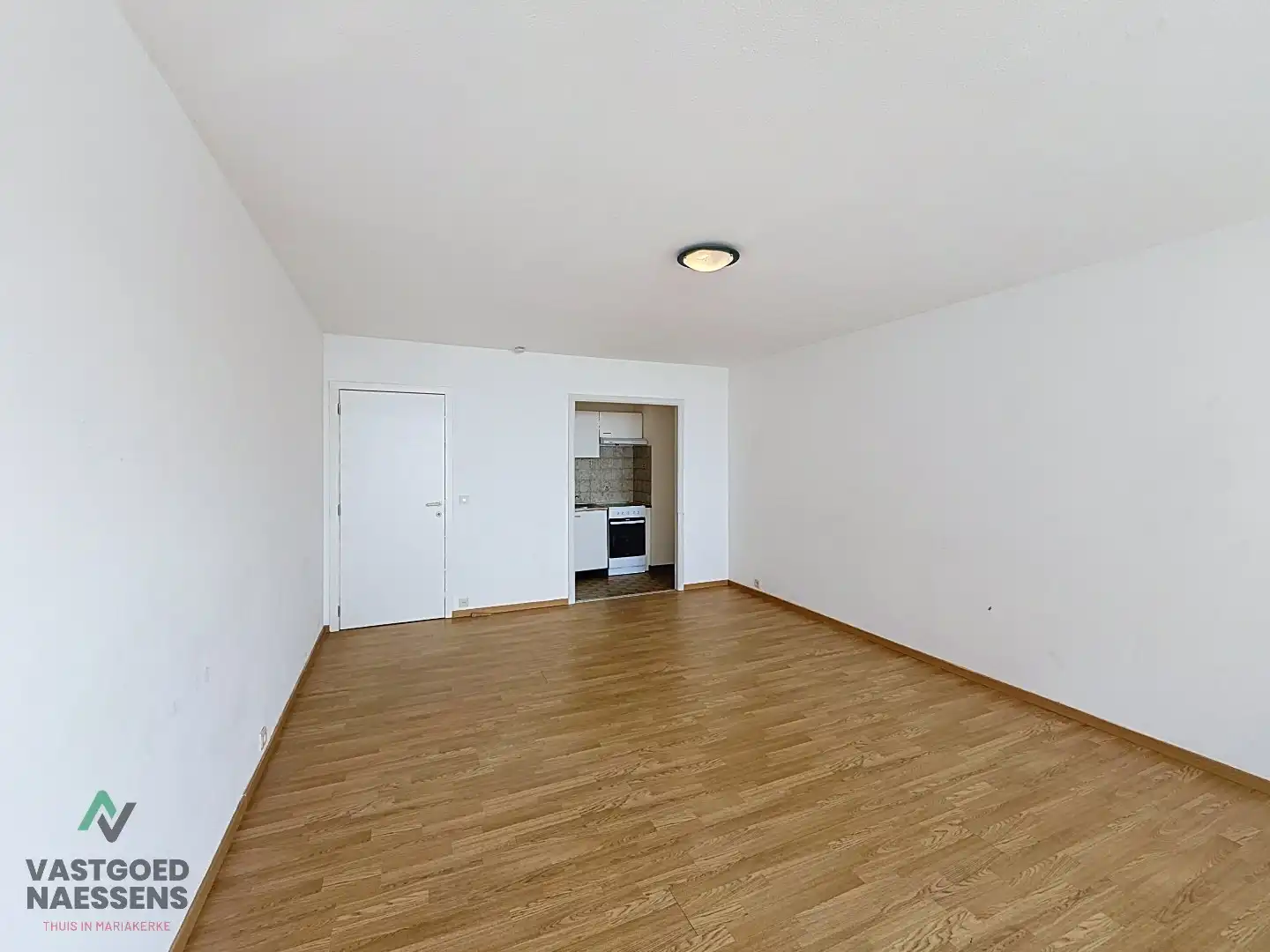LICHTRIJKE STUDIO MET TERRAS EN ZEEZICHT   foto 8