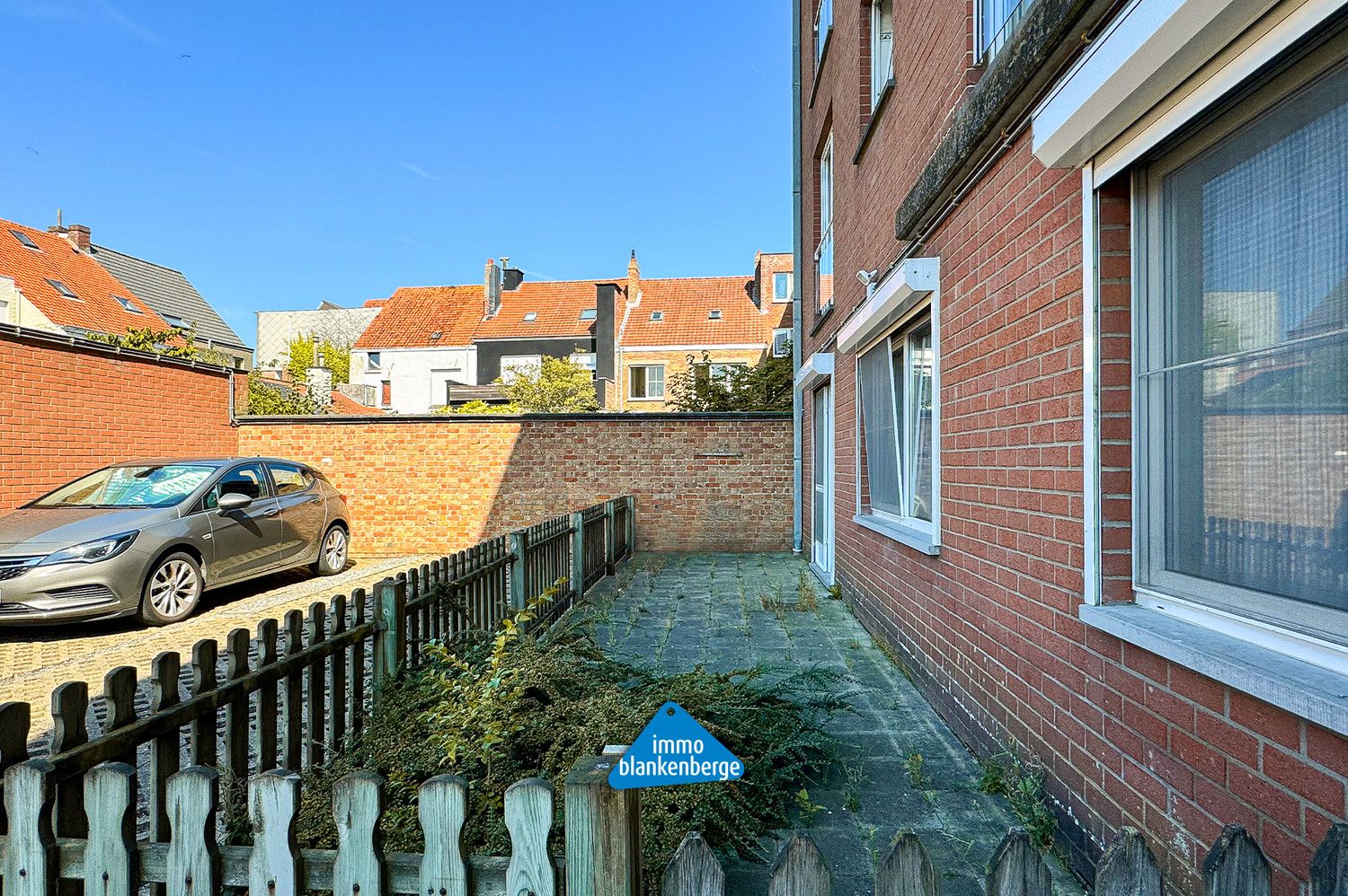 Gelijkvloers Appartement met Twee Slaapkamers foto 20