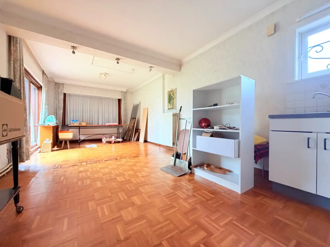 Op te frissen alleenstaande woning met riante tuin foto 4