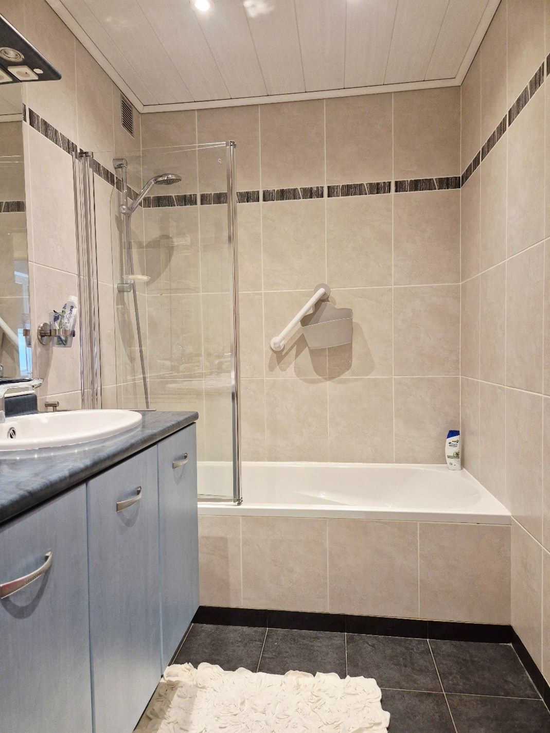 Sint Andries: Perfect afgewerkt appartement voor INVESTERING foto 10