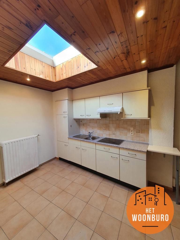 Woning (Gesloten bebouwing) met tuin foto 3