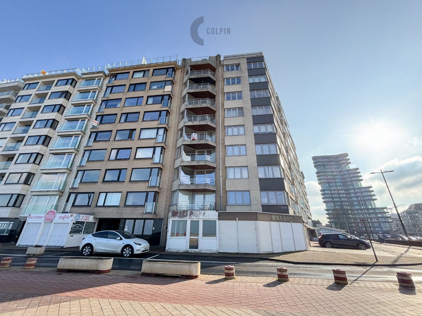 Appartement met frontaal zeezicht bij het Heldenplein foto 3