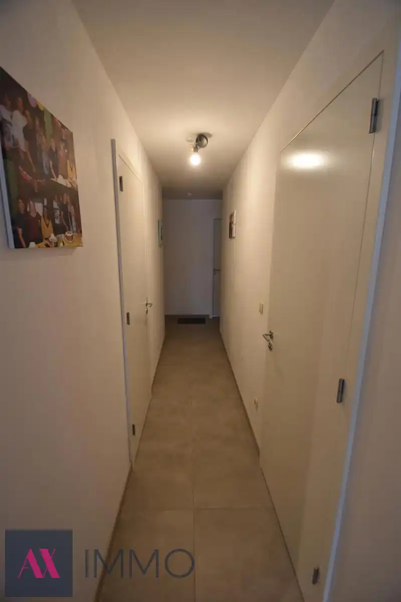 Recent, modern 2 slpk.-appartement met terras, tuin en autostplts. vrij vnf 01/05 foto 12