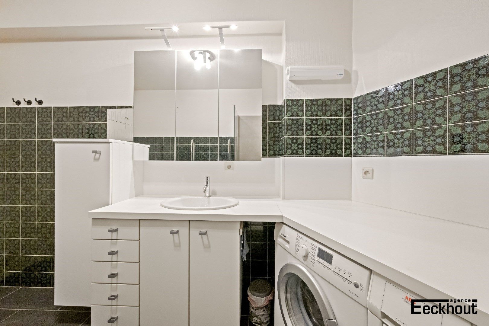 Ruim appartement met zijdelings parkzicht foto 13