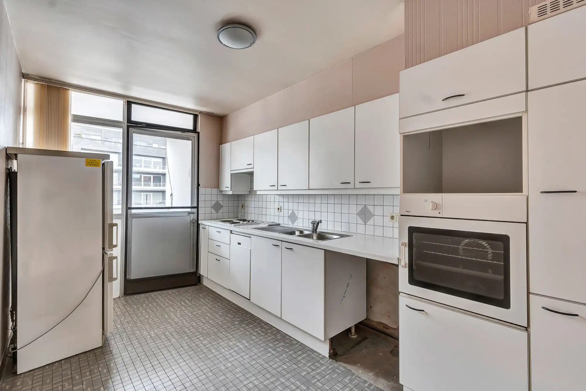 Tweeslaapkamer appartement met autostaanplaats foto 5