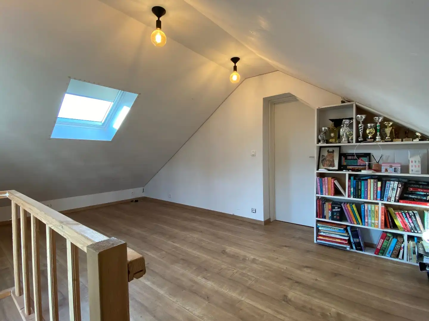 Hedendaagse woning met 5slks, tuin, vernieuwd dak, zonnepanelen,.. foto 11
