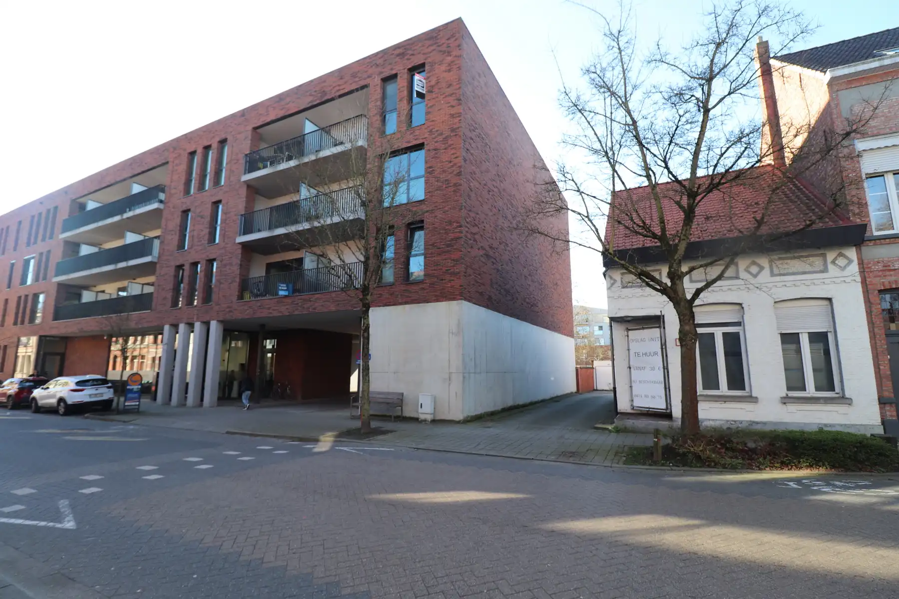 Studio op de dakverdieping met lift,  terras en kelderberging. foto 13